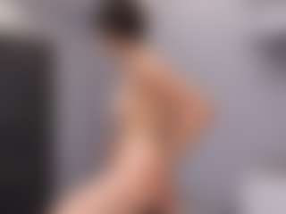 Live cam show with Delly - Hairy Pussy Lovense on Hubzter Live
