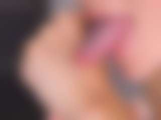 Delly's Live Sex Cam Show