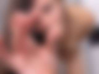 Live cam show with Delly - Big Tits on CamClone