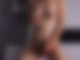 Live cam show with Delly - Dirty Talk on Camsoda