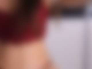 Live cam show with Delly - Fingering on Camsoda