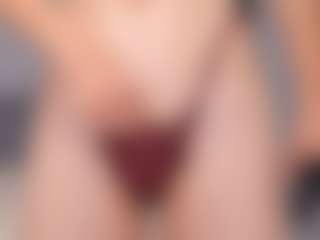 Delly's Live Sex Cam Show