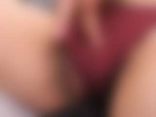 Live cam show with Delly - Toys on Camsoda