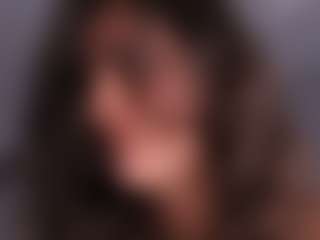 Live cam show with Delly - Skinny on Camsoda