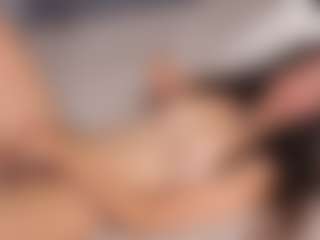 Live cam show with Delly - Deepthroat on madthumbs