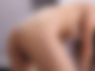 Delly's Live Sex Cam Show