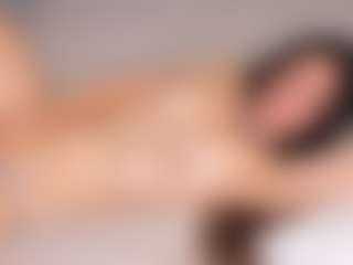 Live cam show with Delly - Twerk on Camsoda