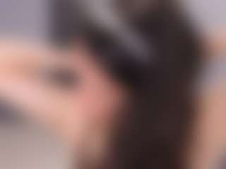 Live cam show with Delly - Hairy Pussy on Camsoda