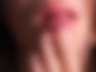 Live cam show with Delly - Anal on Camsoda