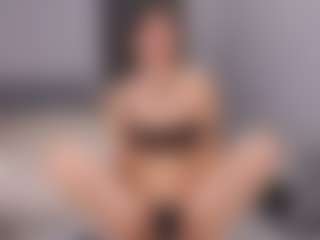 Delly's Live Sex Cam Show