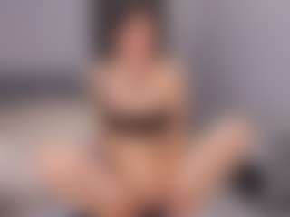 Delly's Live Sex Cam Show