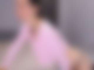 Live cam show with Delly - Handjob on livesuperchat.net