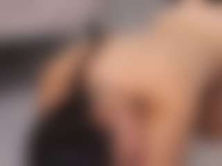 Delly's Live Sex Cam Show