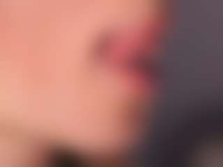Delly's Live Sex Cam Show