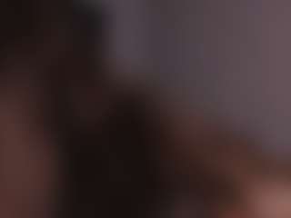 Live cam show with Delly - Athletic White on madthumbs