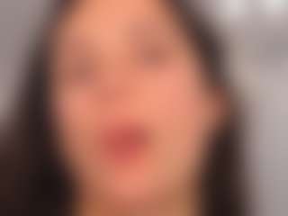 Live cam show with Delly - Solo on Free Soda