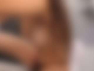 Live cam show with Delly - Full Nudity on Camsoda