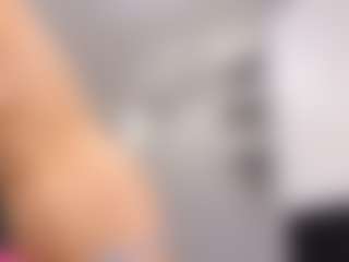 Delly's Live Sex Cam Show
