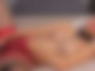 Live cam show with Delly - Athletic Brown Eyes on madthumbs