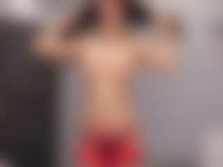 Live cam show with Delly - Skinny on Camsoda
