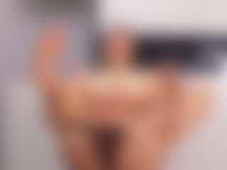 Delly's Live Sex Cam Show