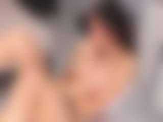 Delly's Live Sex Cam Show