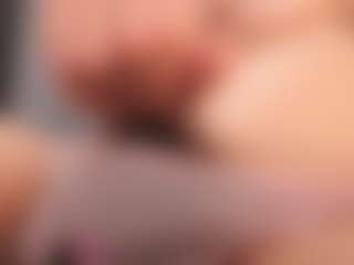 Live cam show with Delly - Dirty Talk on Camsoda