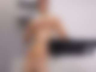 Live cam show with Delly - Cowgirl on liverealitysex.com