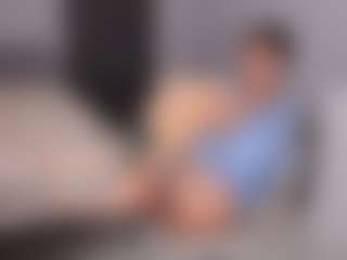 Delly's Live Sex Cam Show