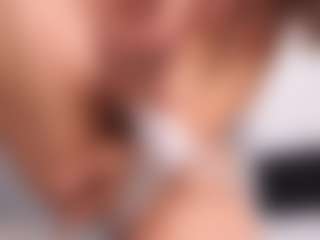 Delly's Live Sex Cam Show