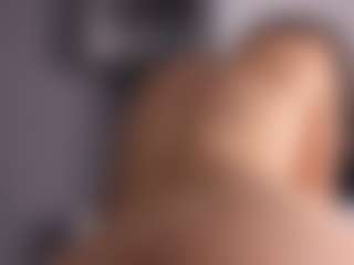 Delly's Live Sex Cam Show