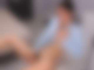 Live cam show with Delly - Young Adult on Camsoda