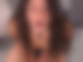 Delly's Live Sex Cam Show