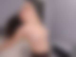 Delly's Live Sex Cam Show