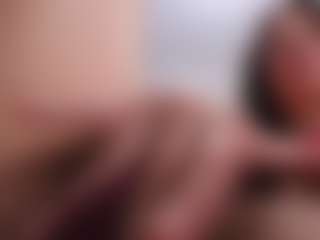 Live cam show with Delly - Lesbian on Gym Cam Girls