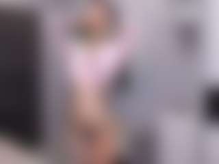 Show live cam dengan Delly - Fingering di Camsoda