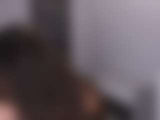 Live cam show with Delly - Cum on fuklive.com