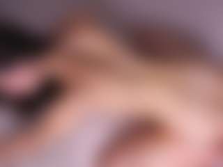 Delly's Live Sex Cam Show