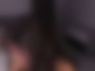 Live cam show with Delly - Athletic Brown Eyes on Camsoda