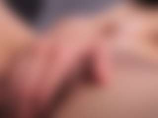 Delly's Live Sex Cam Show