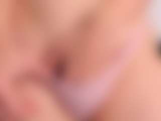 Delly's Live Sex Cam Show