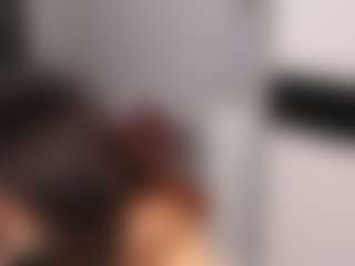 Live cam show with Delly - Blowjob on liverealitysex.com