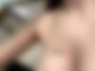 Live cam show with Sofia - Tongue on intimatelivegirls.com