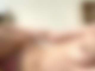 Live cam show with Sofia - Tongue on slutload