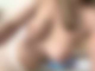 Live cam show with Sofia - Teasing on realtime-chat