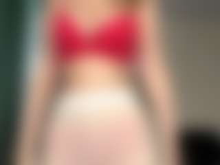 Live cam show with Sofia - Nipple Play on Hubzter Live