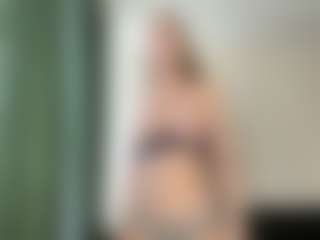 Live cam show with Sofia - Toes on fuck-show.com