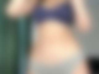 Live cam show with Sofia - Toes on chickslive.net