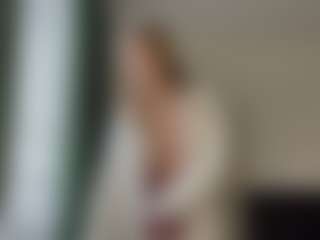 Live cam show with Sofia - Toes on SinfulBabes