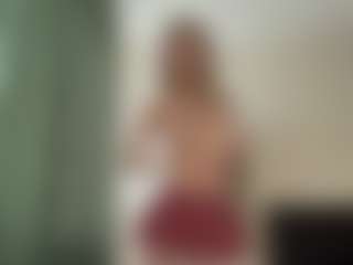 Live cam show with Sofia - Tongue on Streamer API